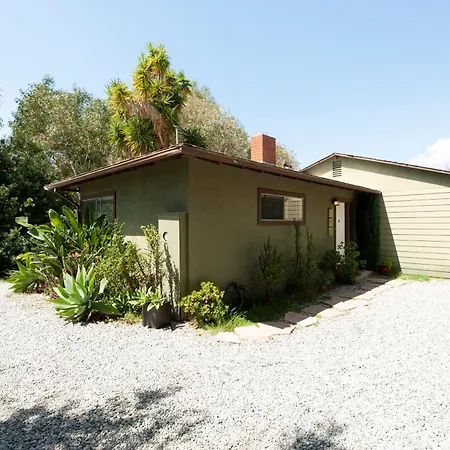 30 Pct Off!! Limited Time! Malibu Peaceful Getaway, Near Beach & Hiking & Central Malibu
